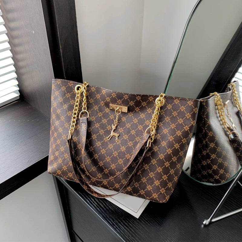 Tote Charm Deluxe